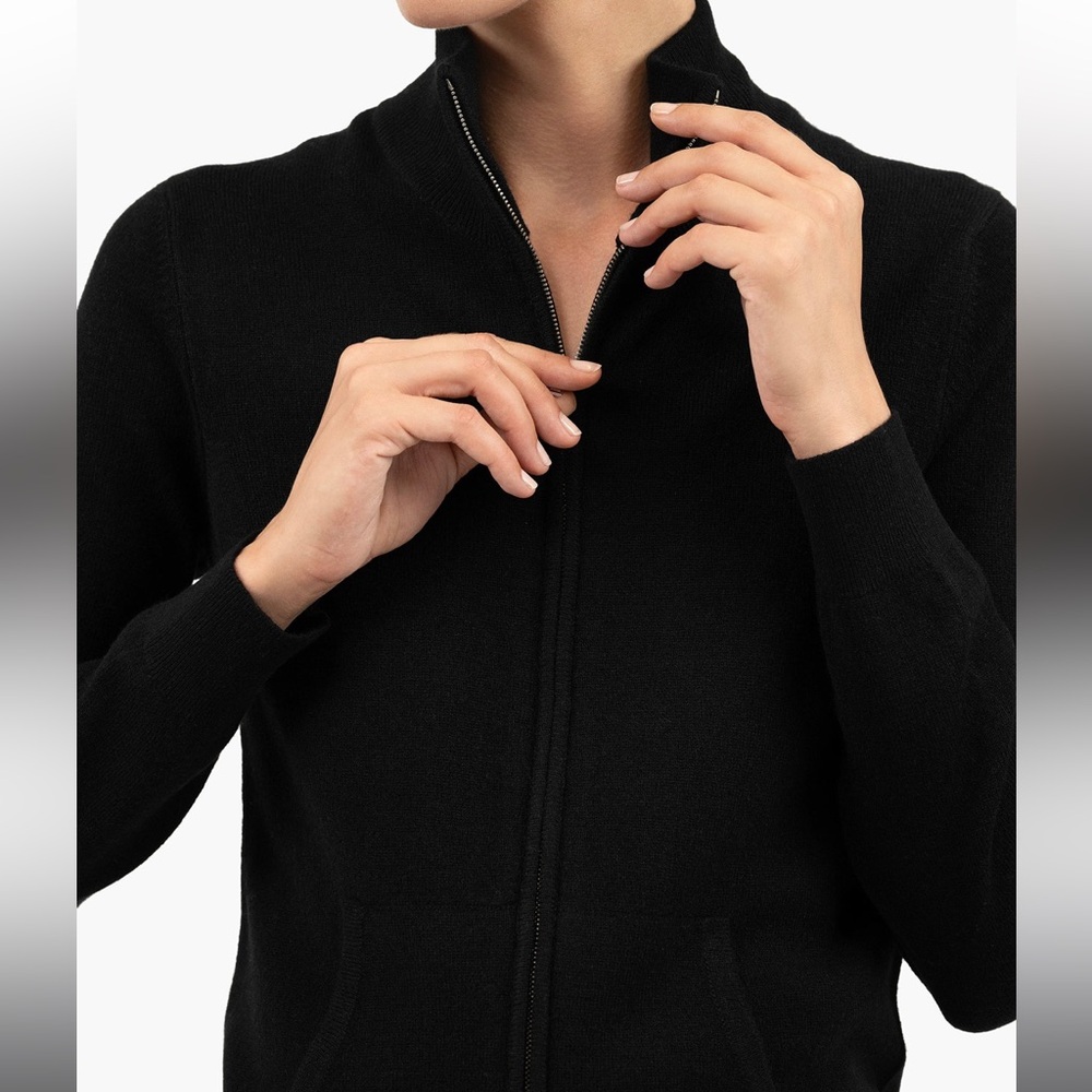 Neiman Marcus Black Cashmere Sweater